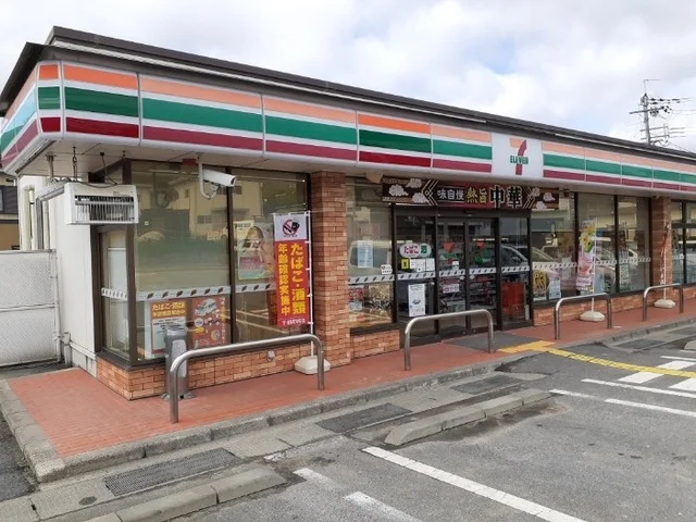 セブンイレブン 城陽長池店まで400m