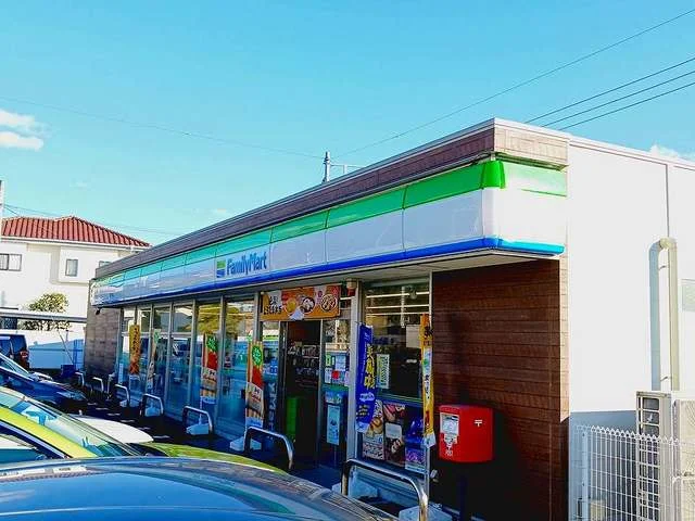 ファミリーマート富士今泉店まで850m