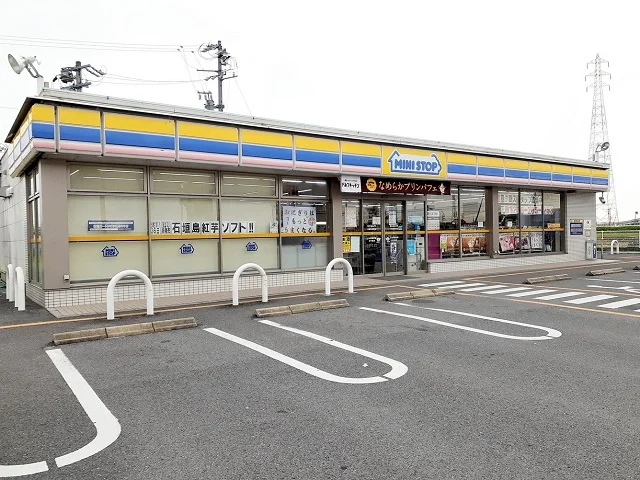 ミニストップ　大垣池尻町店まで827m