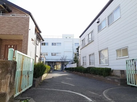 昭和小学校まで430m