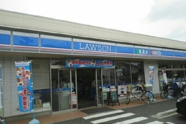 ローソン川崎北見方1丁目店まで240m