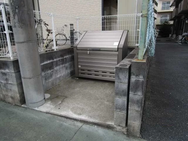ゴミ捨て場