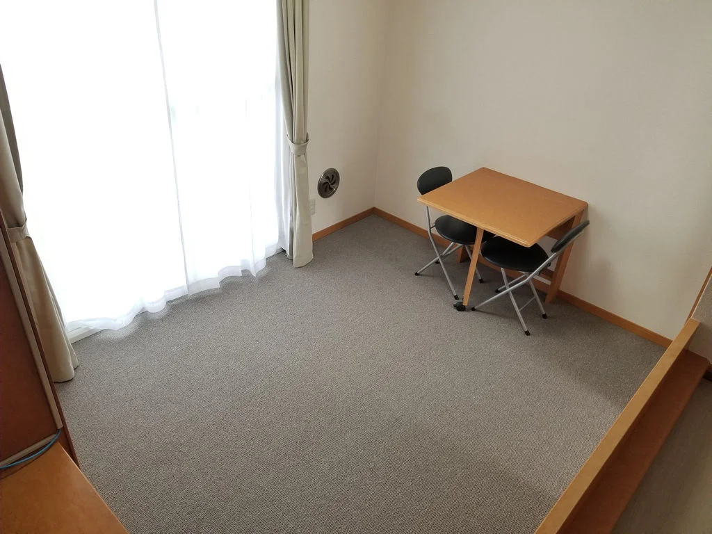 同タイプ部屋の写真となり設備等は現況と異なる場合があります