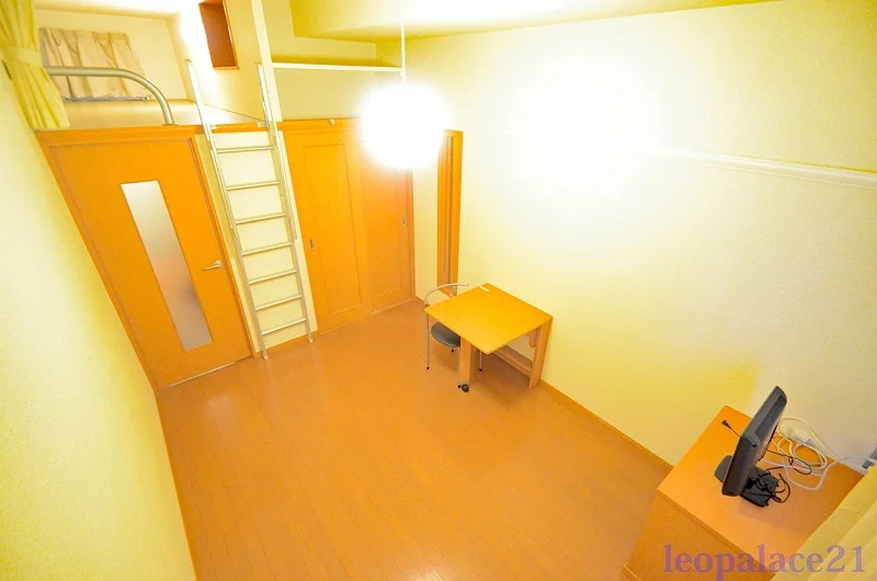 同タイプ部屋の写真となり設備等は現況と異なる場合があります。
