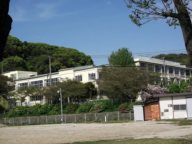 えぶり小学校まで100m
