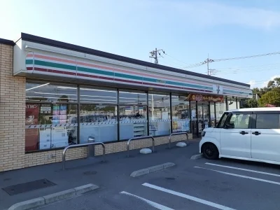 セブンイレブン伊勢崎下触町南店まで200m