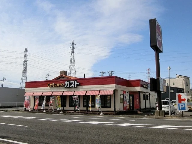 ガスト 岐阜北方店まで800m