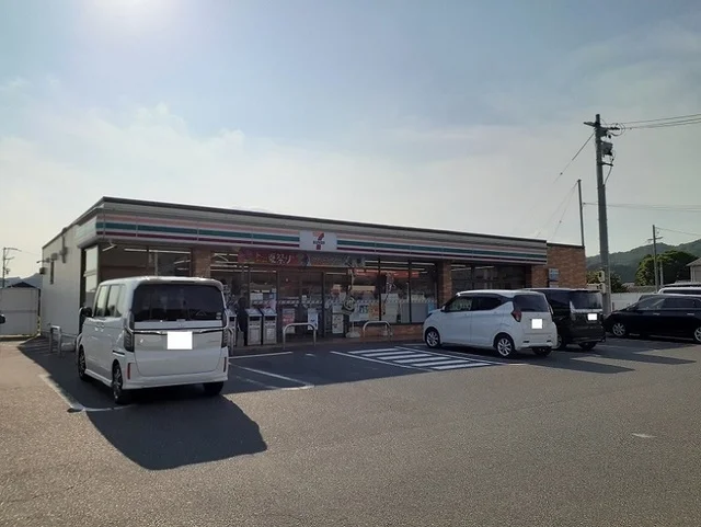 セブンイレブン福山加茂店まで1200m