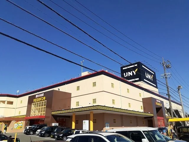 MEGAドン・キホーテUNYまで1100m