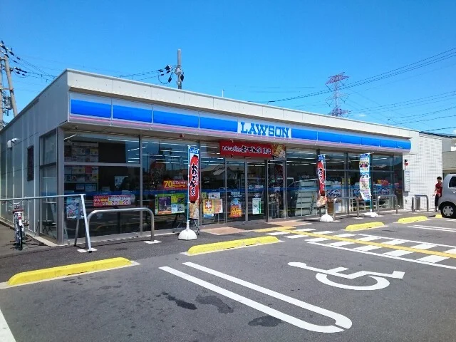 ローソン様まで160m