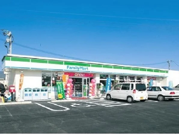 ファミリーマート倉敷平田店まで190m