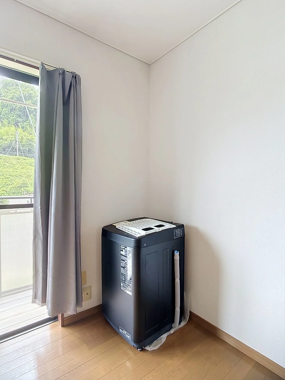 洗濯機はベランダに設置します！