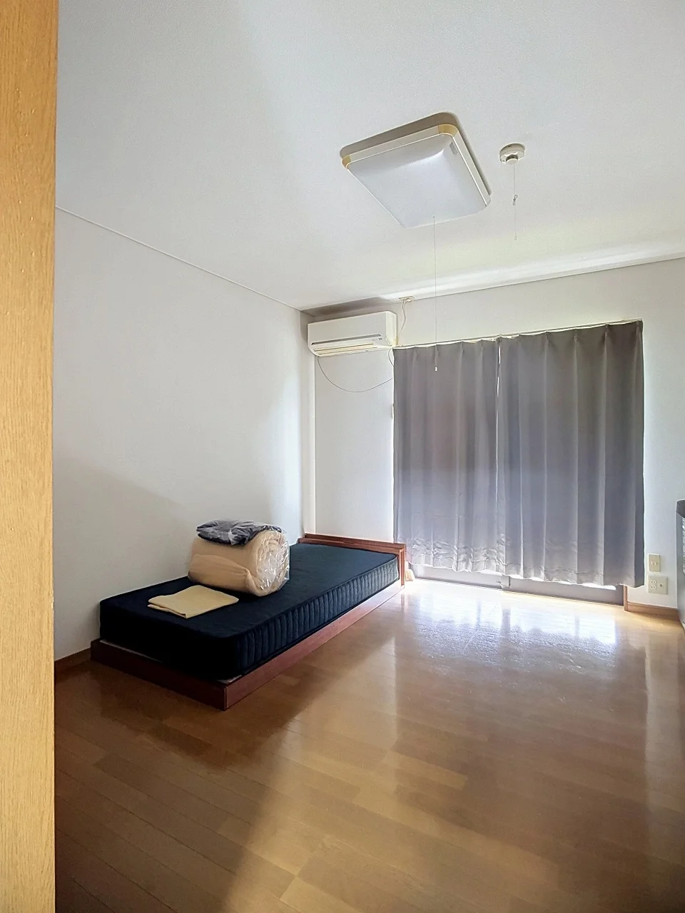 8帖洋室2階角部屋！