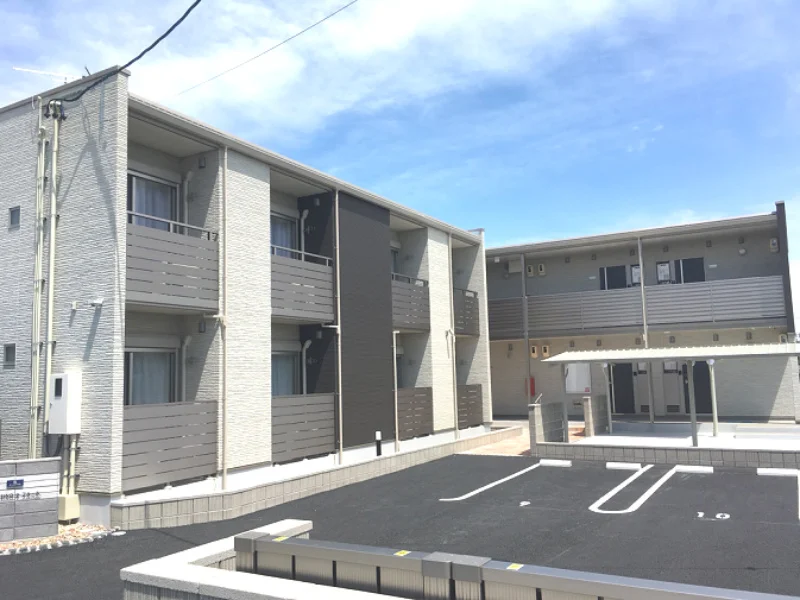 バルコニー付きです。