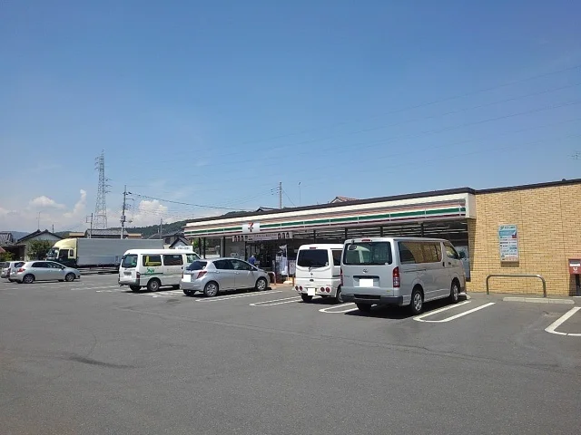 セブンイレブン栃木大森町店まで200m