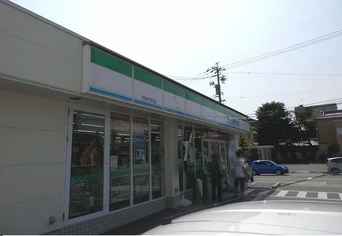 ファミリーマートまで400m