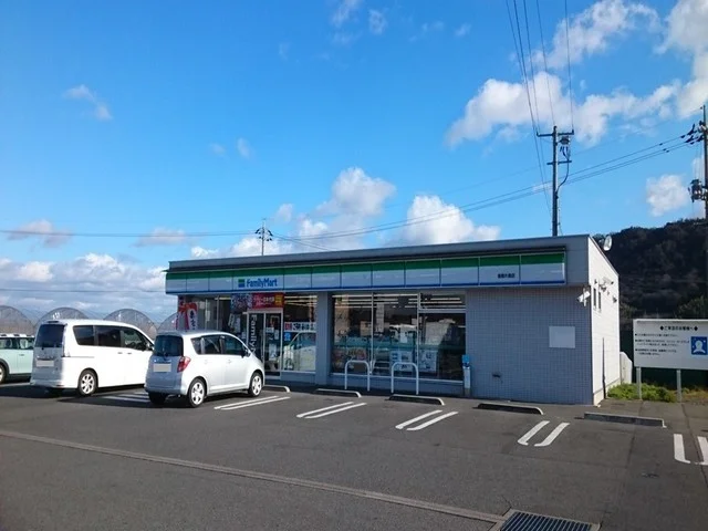 ファミリーマート　倉敷片島店まで500m