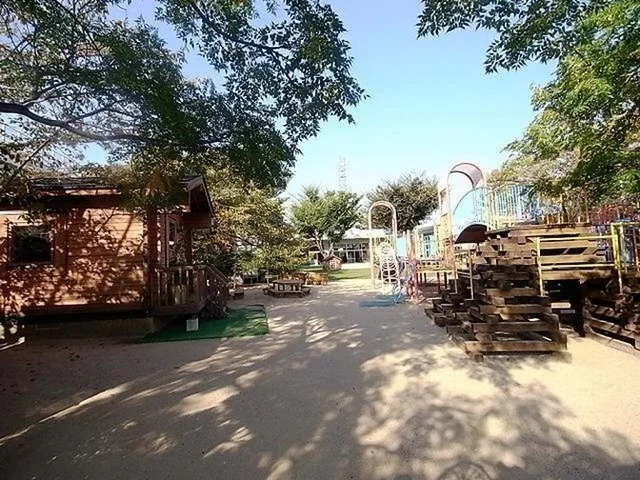 片島保育園まで1100m