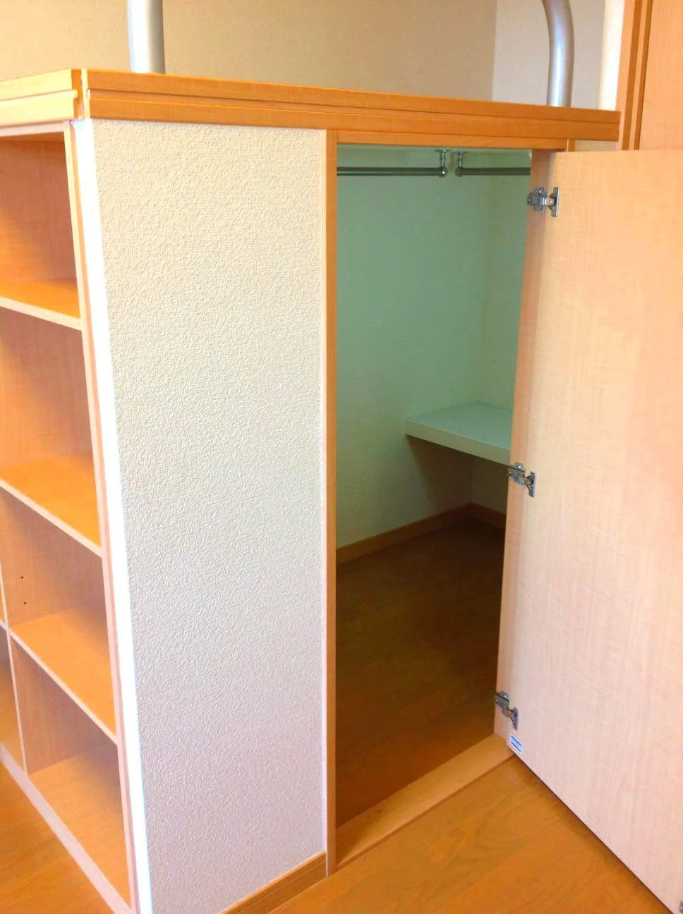 ベッド下収納