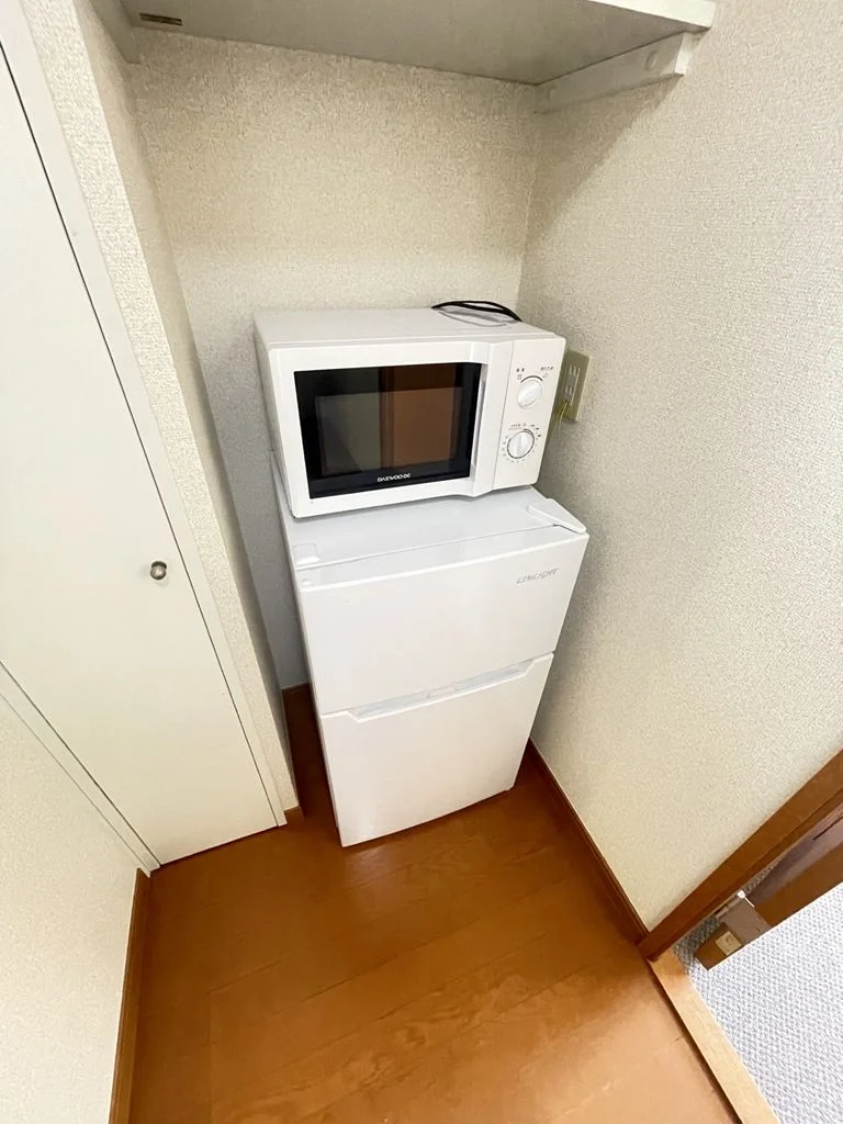 冷蔵庫、電子レンジ