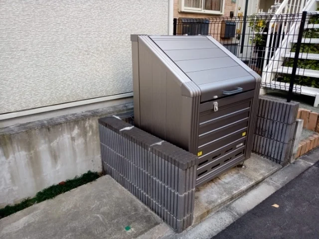 ごみ捨て場