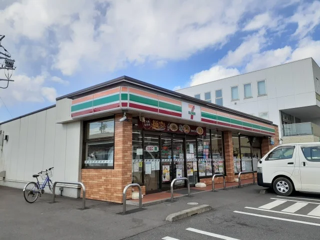 セブンイレブン宇都宮一条店まで70m