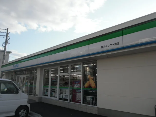 ファミリーマート袋井インター店まで300m