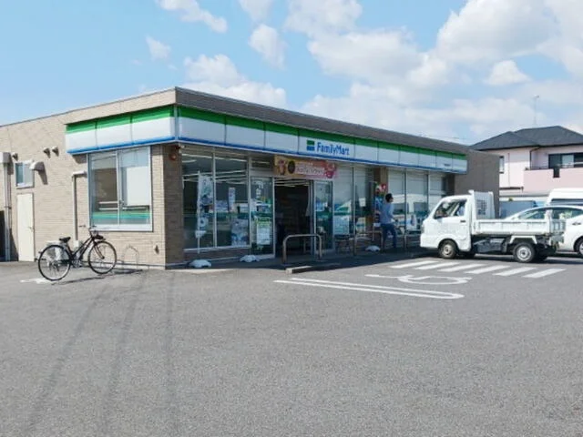 ファミリーマート 岡崎筒針店まで500m