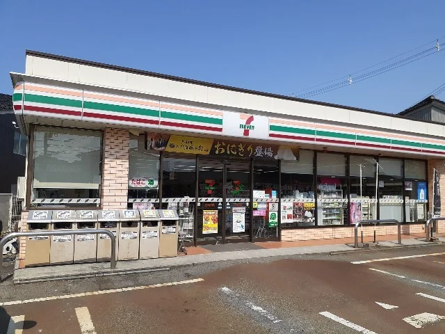 セブンイレブン富山水橋辻ヶ堂店まで1300m