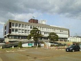 小千谷市役所まで1020m