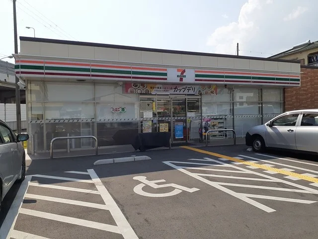 セブンイレブン　高砂春日野町店まで699m
