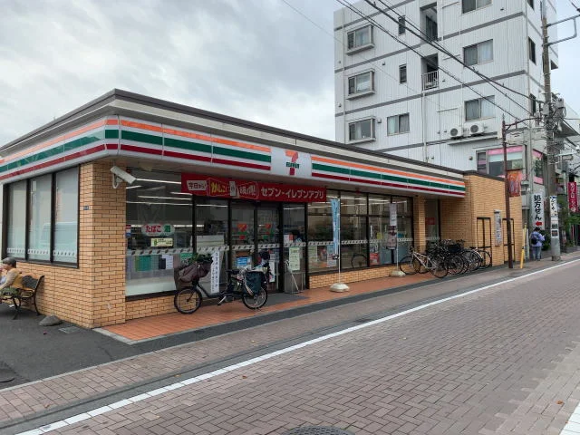 セブンイレブン大和東1丁目店まで350m