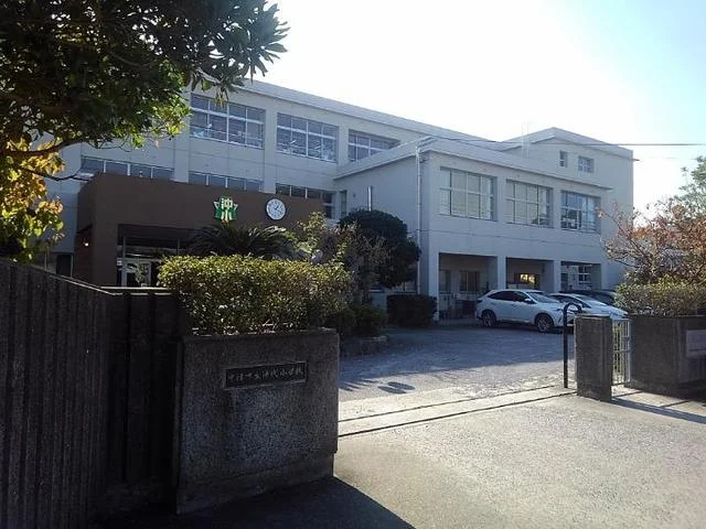 中津市立沖代小学校まで550m