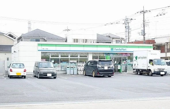 ファミリーマート滝山一丁目店まで500m
