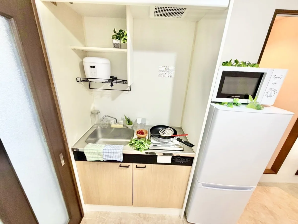 ※撮影用の観察植物・食器調理器具・雑貨類等はございません。※写真は現況優先