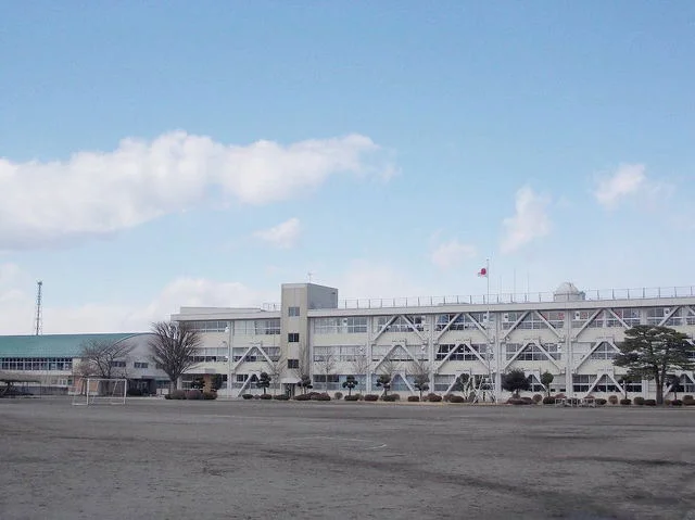 氏家小学校まで750m