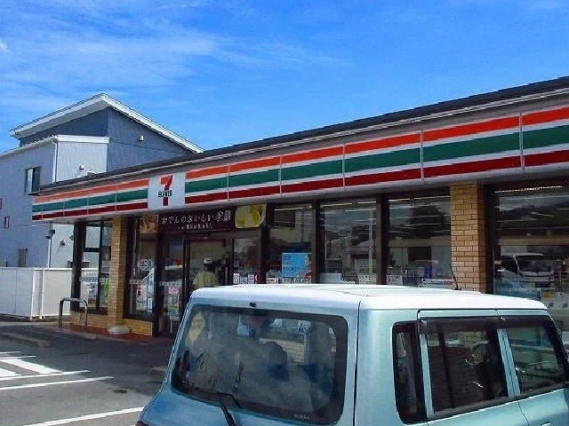 セブン-イレブン 大和尼寺店まで1300m