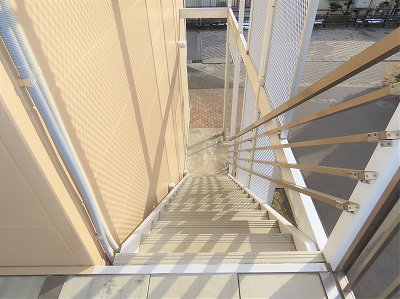 階段上からのアングルです