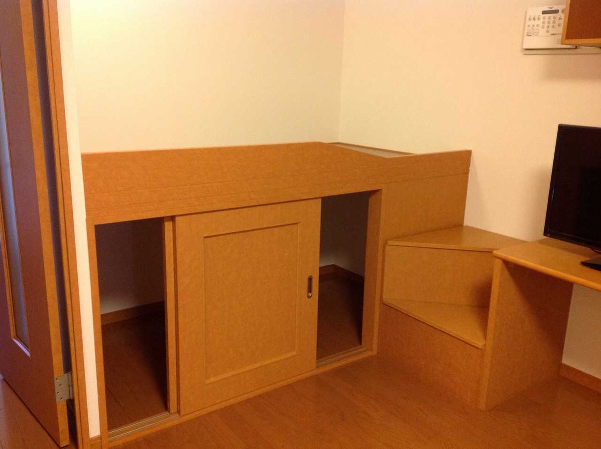 作り付けベッド