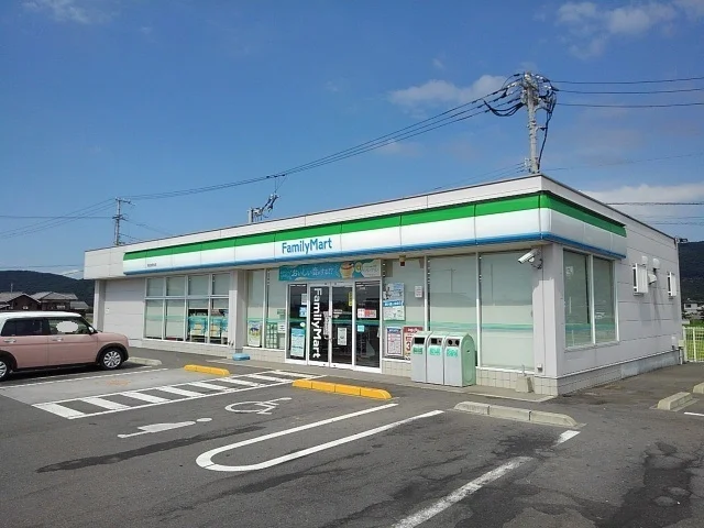ファミリーマート坂出加茂北店まで1400m