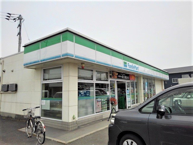 ファミリーマート三野町店まで900m