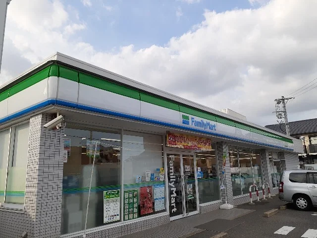 ファミリーマート春日井宮町西店まで1300m