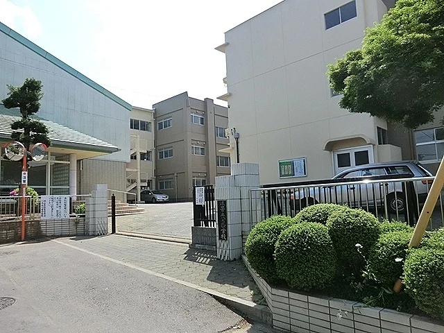 八木北小学校まで500m