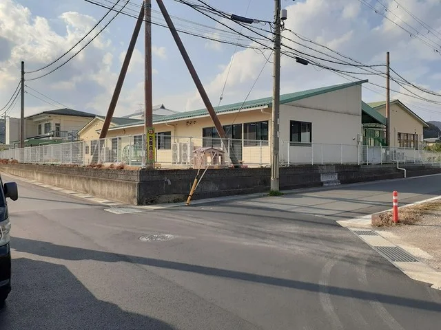園部保育所まで18m
