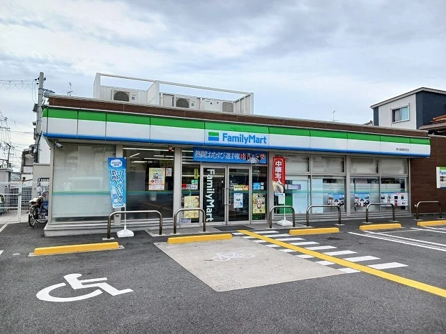 ファミリーマート東大阪南荘町店まで290m