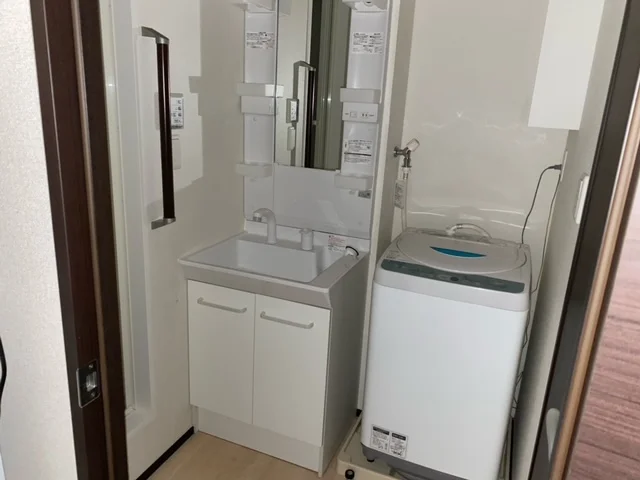 独立洗面台