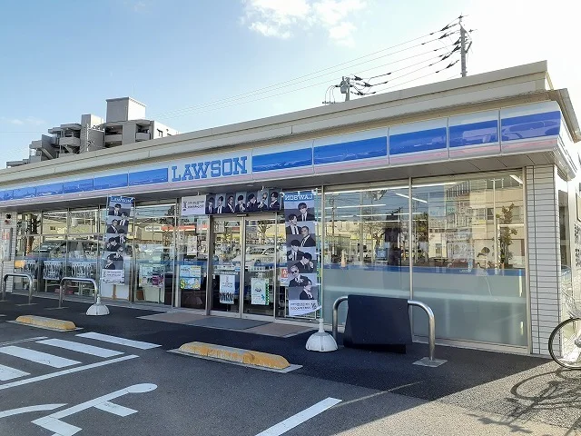 ローソン宇都宮石井町内野店まで800m