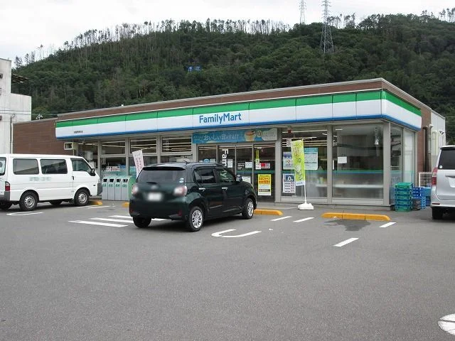 ファミリーマート 安曇野明科店まで280m