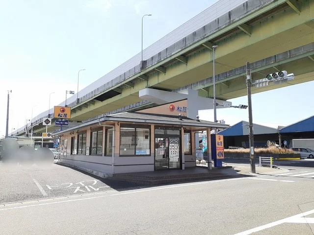 松屋　豊山店まで500m