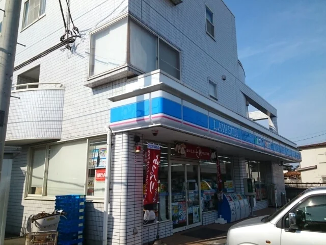 ローソン栗橋中央店まで400m